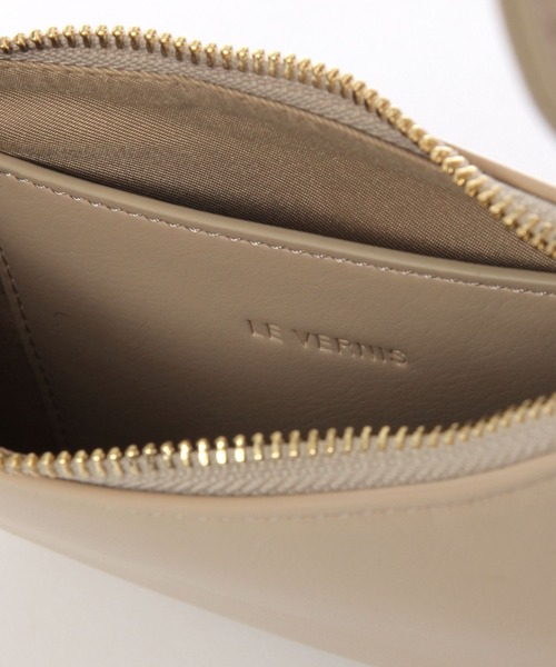 LE VERNIS（ル・ベルニ）の「【LE VERNIS(ル・ベルニ)】ParaMoonbag（ハンドバッグ・レディース・ブラック/アイボリー・FREE）」の12枚目の写真