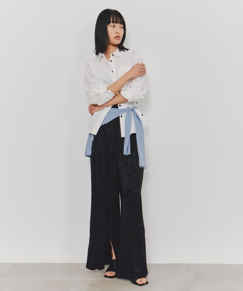 UNITED TOKYO（ユナイテッドトウキョウ）の「リーフモチーフサテンスリットパンツ（その他パンツ・レディース・ブラック/ホワイト・1/2）」の17枚目の写真