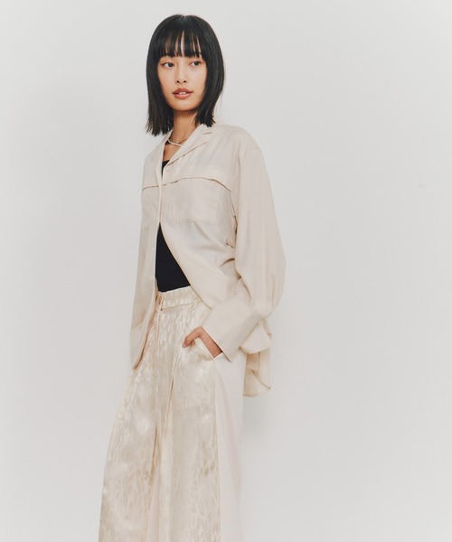 UNITED TOKYO（ユナイテッドトウキョウ）の「リーフモチーフサテンスリットパンツ（その他パンツ・レディース・ブラック/ホワイト・1/2）」の13枚目の写真