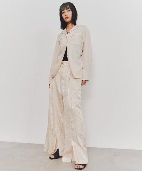 UNITED TOKYO（ユナイテッドトウキョウ）の「リーフモチーフサテンスリットパンツ（その他パンツ・レディース・ブラック/ホワイト・1/2）」の9枚目の写真