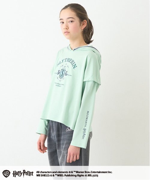 pom ponette junior（ポンポネットジュニア）の「【Harry Potter】2WAYパーカ（Tシャツ/カットソー・キッズ・イエロー/ライトグリーン/オフホワイト/ブルーグレー・L/LL/M/S）」の13枚目の写真