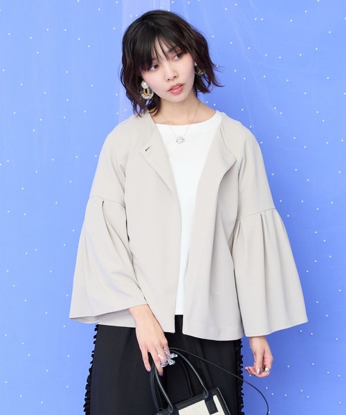 JETSET SOLO PLUS （ジェットセットソロプラス）の「【JETSET SOLO PLUS】カットジョーゼットフレアジャケット（その他アウター・レディース・ライトグレー/ネイビー/オリーブ・FREE）」の2枚目の写真