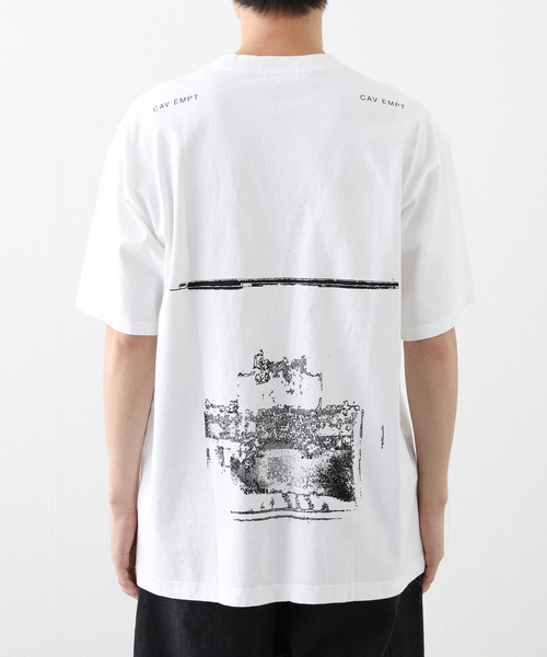 C.E(シーイー)の「【C.E / シーイー】 cavempt TH our castle / AS D_integra CES27T1 2(Tシャツ/カットソー・メンズ・ホワイト・X-LARGE/LARGE/MEDIUM)」の4枚目の写真