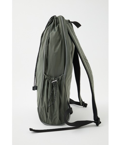 MOUSSY（マウジー）の「DRAWSTRING バックパック（バックパック/リュック・レディース・ダークカーキ/ライトグレー・FREE）」の6枚目の写真
