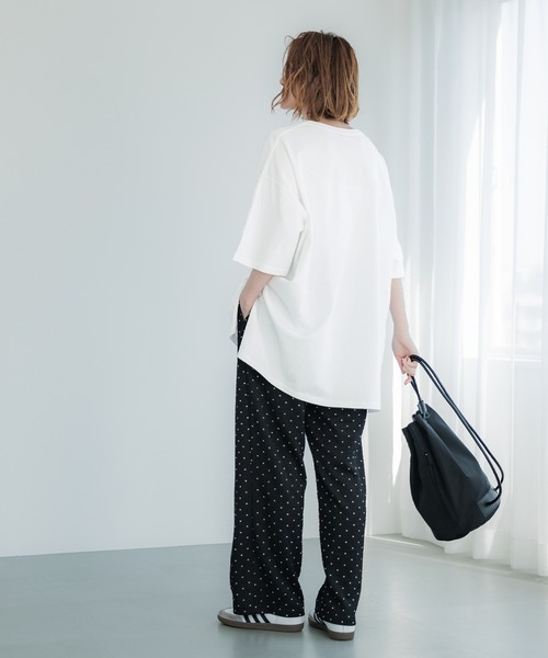 coca(coca)(コカ)の「【WEB限定セール】オーバーサイズTシャツ(Tシャツ/カットソー・レディース・ブラック/グレイッシュベージュ/その他1/ホワイト・S/M/L)」の9枚目の写真
