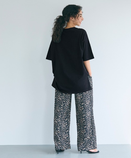 coca(coca)(コカ)の「【WEB限定セール】オーバーサイズTシャツ(Tシャツ/カットソー・レディース・ブラック/グレイッシュベージュ/その他1/ホワイト・S/M/L)」の17枚目の写真