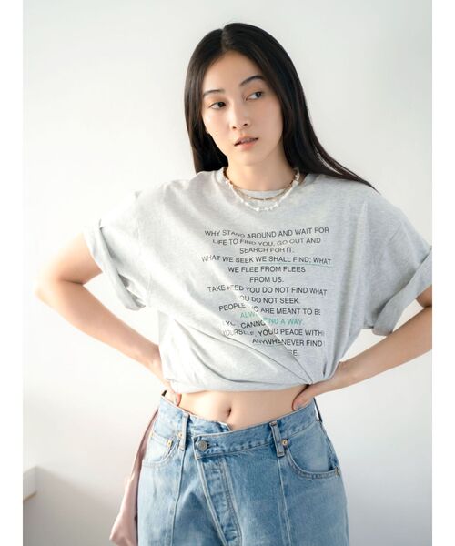 Ungrid(アングリッド)の「フロントロゴメッセージTee(Tシャツ/カットソー・レディース・オフホワイト/ライトグレー/グリーン系その他・FREE)」の5枚目の写真