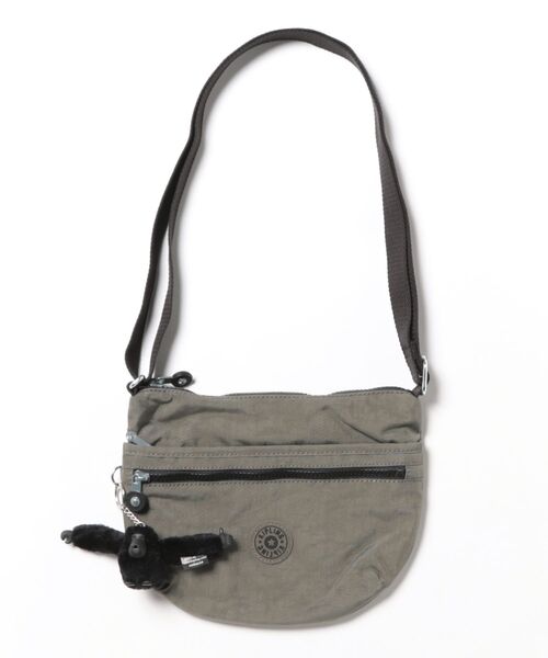 kipling（キプリング）の「【kipling】キプリング　Basic ARTO S　ショルダーバッグ（ショルダーバッグ・レディース・ブラック/ネイビー/レッド/モスグリーン/ベージュ/ブルー系その他/グレー/クリーム/ブラック系その他/マルチ/グレー系その他/ブルー系その他2/ブルー系その他3/タン・FREE）」の8枚目の写真