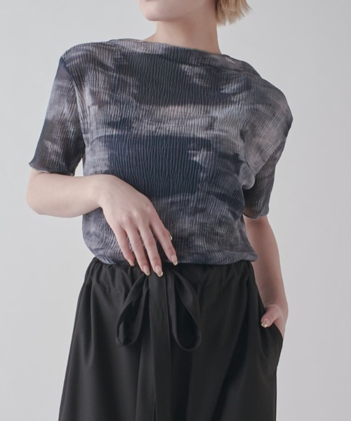 Lui's（ルイス）の「プリーツシアートップス（Tシャツ/カットソー・レディース・ライトグレー/チャコールグレー/ブルー・FREE）」の4枚目の写真