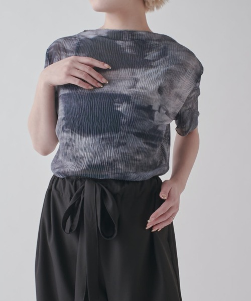 Lui's（ルイス）の「プリーツシアートップス（Tシャツ/カットソー・レディース・ライトグレー/チャコールグレー/ブルー・FREE）」の7枚目の写真