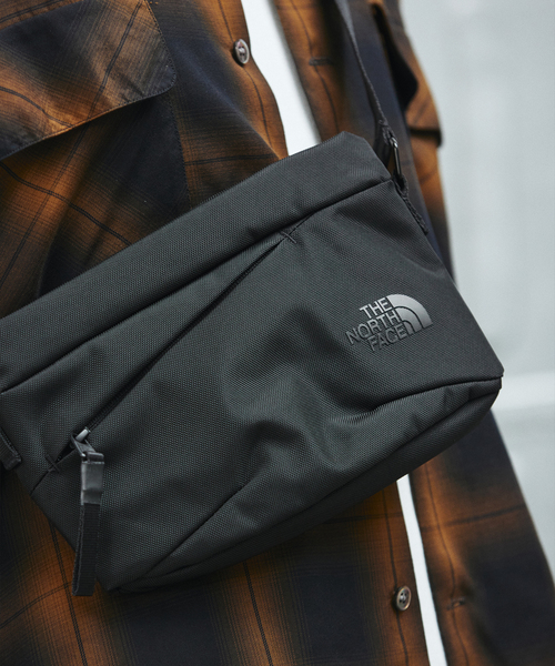 THE NORTH FACE(ザノースフェイス)の「THE NORTH FACE / ザ ノースフェイス ピレネーショルダーS(ショルダーバッグ・メンズ・ブラック・FREE)」の12枚目の写真