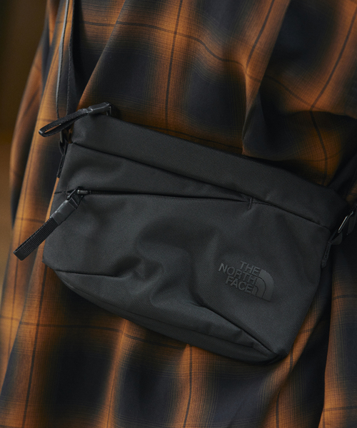 THE NORTH FACE(ザノースフェイス)の「THE NORTH FACE / ザ ノースフェイス ピレネーショルダーS(ショルダーバッグ・メンズ・ブラック・FREE)」の10枚目の写真