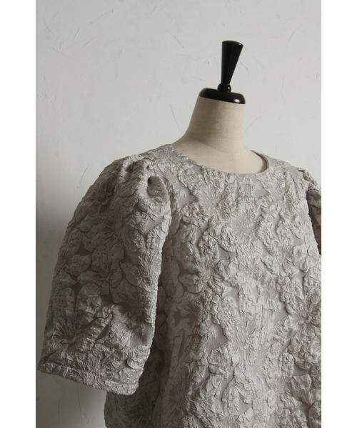 &. NOSTALGIA（アンドドットノスタルジア）の「【ZOZO限定】袖フレアジャガードトップス（シャツ/ブラウス・レディース・ブルー/グレー/ピンク/ブラック/ホワイト・M）」の13枚目の写真
