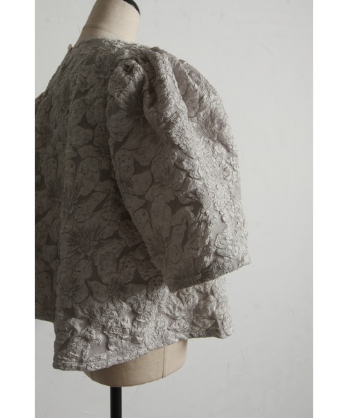 &. NOSTALGIA（アンドドットノスタルジア）の「【ZOZO限定】袖フレアジャガードトップス（シャツ/ブラウス・レディース・ブルー/グレー/ピンク/ブラック/ホワイト・M）」の11枚目の写真