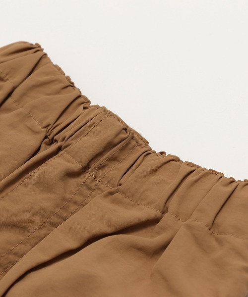 chil2（チルツー）の「ナイロンカーゴハーフパンツ（カーゴパンツ・キッズ・ブラック/カーキ/グリーン/パープル/ベージュ/グレー・90cm/100cm/110cm/120cm/130cm/140cm/150cm）」の20枚目の写真