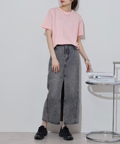 &soiree(アンドソワレ)の「&soiree フロント刺繍Tシャツ(Tシャツ/カットソー・レディース・ホワイト/ピンク/ネイビー/ベージュ/スミクロ/ブラウン・F/FREE)」の14枚目の写真