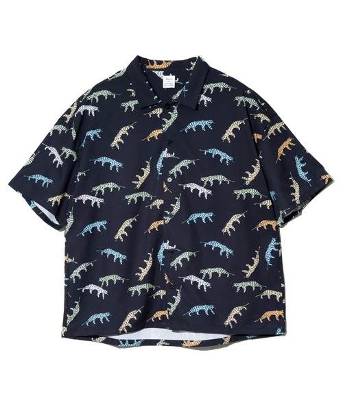 Revo.（レボ）の「Revo./レヴォ　アニマルパターン SSシャツ（シャツ/ブラウス・メンズ・ブルー/グリーン/イエロー/ブラック・LARGE/MEDIUM）」の17枚目の写真