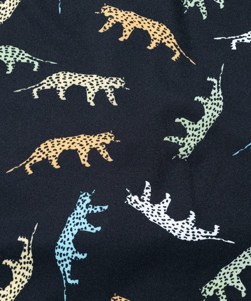 Revo.（レボ）の「Revo./レヴォ　アニマルパターン SSシャツ（シャツ/ブラウス・メンズ・ブルー/グリーン/イエロー/ブラック・LARGE/MEDIUM）」の19枚目の写真