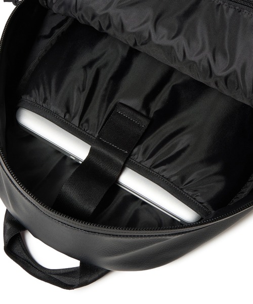 リュック　ブラック　新品　フォロー割-200円 LOGOS PARK ロゴスパーク リュック デイパック バックパック