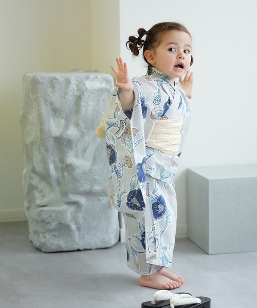 セール】キッズ浴衣3点セット utatane 薄グレーに椿唐草（浴衣