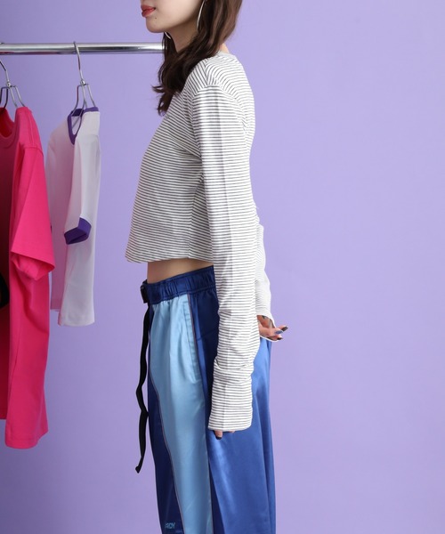 NERDY（ノルディ）の「ストライプ長袖Tシャツ（Tシャツ/カットソー・レディース・ブラック/ホワイト/ピンク・M/SS/S）」の17枚目の写真