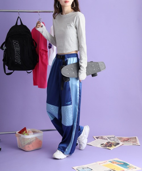 NERDY（ノルディ）の「ストライプ長袖Tシャツ（Tシャツ/カットソー・レディース・ブラック/ホワイト/ピンク・M/SS/S）」の9枚目の写真