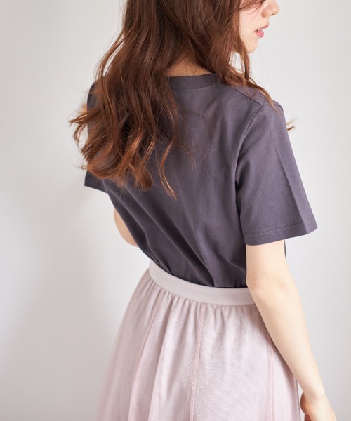 tocco closet(トッコ クローゼット)の「リボンビジュー付きTシャツ(Tシャツ/カットソー・レディース・ピンク/オフホワイト/チャコールグレー・M)」の4枚目の写真