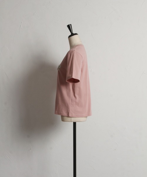 tocco closet(トッコ クローゼット)の「リボンビジュー付きTシャツ(Tシャツ/カットソー・レディース・ピンク/オフホワイト/チャコールグレー・M)」の17枚目の写真