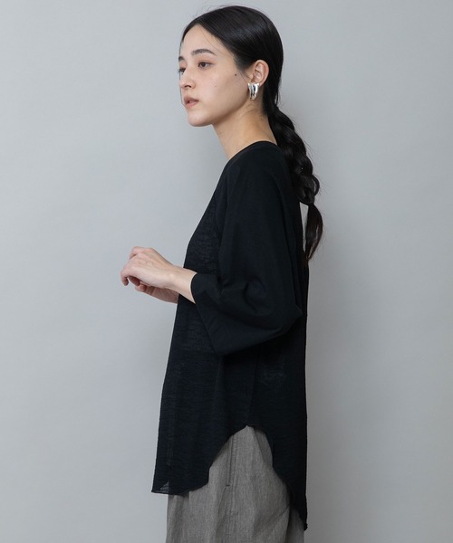 Munich(ミューニック)の「コットンジャージ×ジョーゼットドッキングTシャツ(Tシャツ/カットソー・レディース・グレイッシュベージュ/ブラック・FREE)」の22枚目の写真