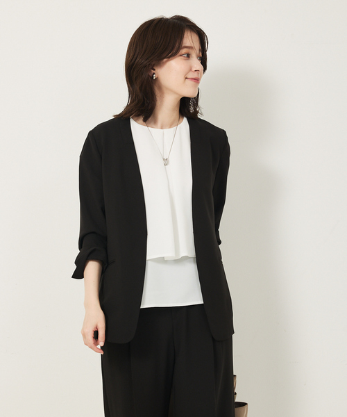 abahouse mavie（アバハウスマヴィ）の「【エニデイカセット・サマー】 ジョーゼットノーカラージャケット（ノーカラージャケット・レディース・ブラック/ダークネイビー・40/38/36）」の3枚目の写真