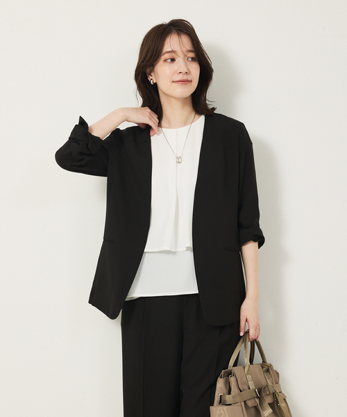 abahouse mavie（アバハウスマヴィ）の「【エニデイカセット・サマー】 ジョーゼットノーカラージャケット（ノーカラージャケット・レディース・ブラック/ダークネイビー・40/38/36）」の4枚目の写真