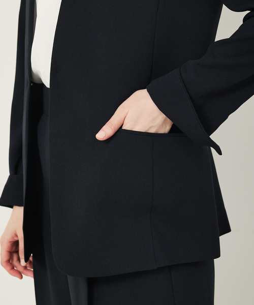 abahouse mavie（アバハウスマヴィ）の「【エニデイカセット・サマー】 ジョーゼットノーカラージャケット（ノーカラージャケット・レディース・ブラック/ダークネイビー・40/38/36）」の14枚目の写真