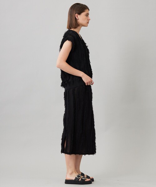 ICB(アイシービー)の「カットジャガード Vネックニット(ニット/セーター・レディース・ブラック系/アイボリー系・LARGE)」の5枚目の写真
