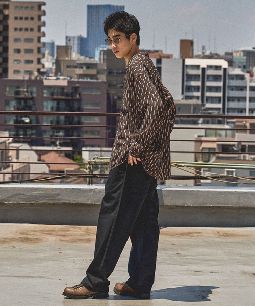 niko and...(ニコアンド)の「総柄オープンカラーシャツ(シャツ/ブラウス・メンズ・ネイビー/ブラウン・MEDIUM/LARGE)」の4枚目の写真