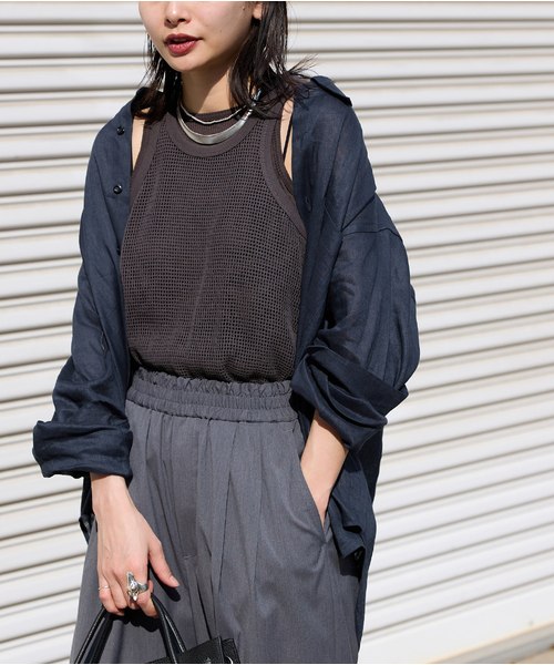 本日限定　美品　[THE MOOD]リネンシャツ　ブラック36 リネンシャツ】風が抜ける瞬間が気持ちいい！マオカラー