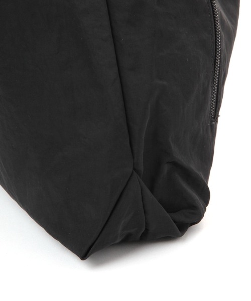 LEPSIM(レプシィム)の「パラコード刺繍バッグ 570629(ショルダーバッグ・レディース・ブラック/アイボリー・ONE SIZE)」の10枚目の写真