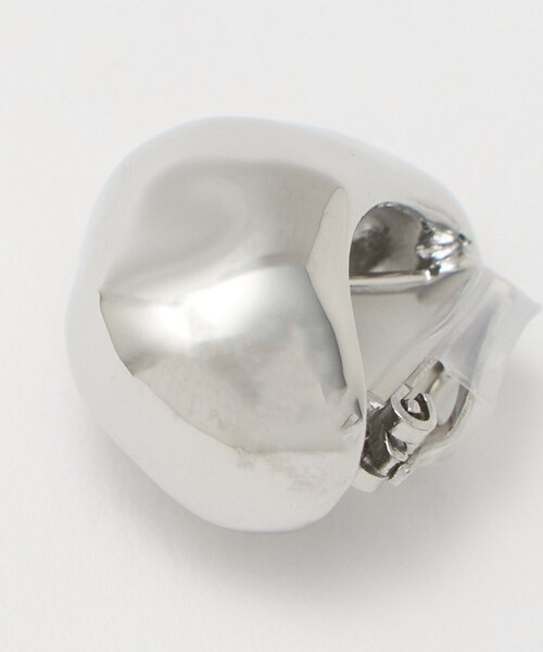 UNITED ARROWS（ユナイテッドアローズ）の「BUMPY ドロップ イヤリング（イヤリング・レディース・シルバー/ゴールド・FREE）」の11枚目の写真