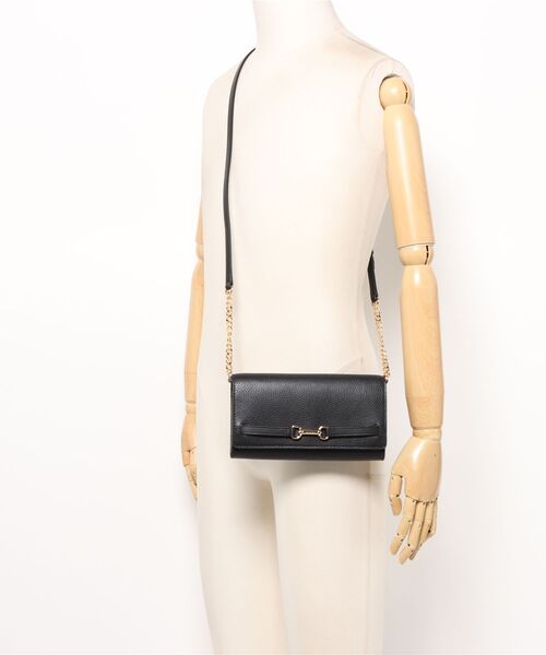MICHAEL KORS（マイケルコース）の「CARSON LG WALLET ON A CHAIN クロスボディ（ショルダーバッグ・レディース・ブラック・FREE）」の5枚目の写真