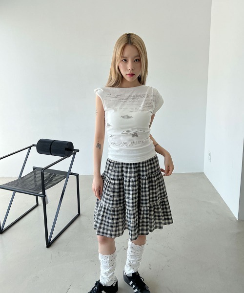 4INT.(フォイント)の「【レイヤードルック】チェック バンディング ティアード ミディ スカート(スカート・レディース・ブラック/ライトブルー・FREE)」の9枚目の写真