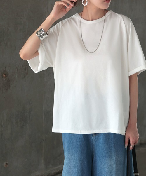 HUG.U(ハグユー)の「バックフレア冷感Tシャツ(Tシャツ/カットソー・レディース・スモークピンク/ホワイト/レモンイエロー/グレー・FREE)」の9枚目の写真