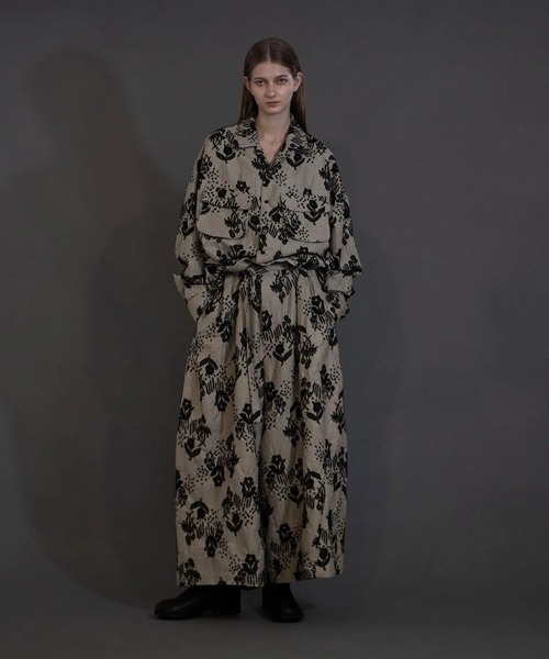 my beautiful landlet（マイビューティフルランドレット）の「【my beautiful landlet】 ORIGINAL FLOWER JACQUARD SHIRT（シャツ/ブラウス・メンズ・ベージュ/ブラック・1/0）」の5枚目の写真