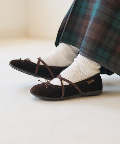 FREAK'S STORE（フリークスストア）の「Alberola × FREAK'S STORE/アルベローラ 別注 リボン付きフラットシューズ/バレエシューズ（バレエシューズ・レディース・ブラック/ブラウン・38/37/36）」の15枚目の写真