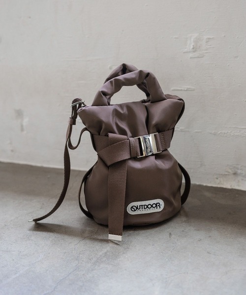 OUTDOOR PRODUCTS（アウトドアプロダクツ）の「【HEREIAM】OUTDOOR PRODUCTS別注/ベルトショルダー（ショルダーバッグ・レディース・ブラウン/レオパード/ブラック/ゼブラ/シルバー・FREE）」の3枚目の写真