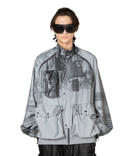 DAIRIKU（ダイリク）の「"INCEPTION" REFLECTOR 3ZIP JACKET（その他アウター・メンズ・シルバー・L）」の3枚目の写真