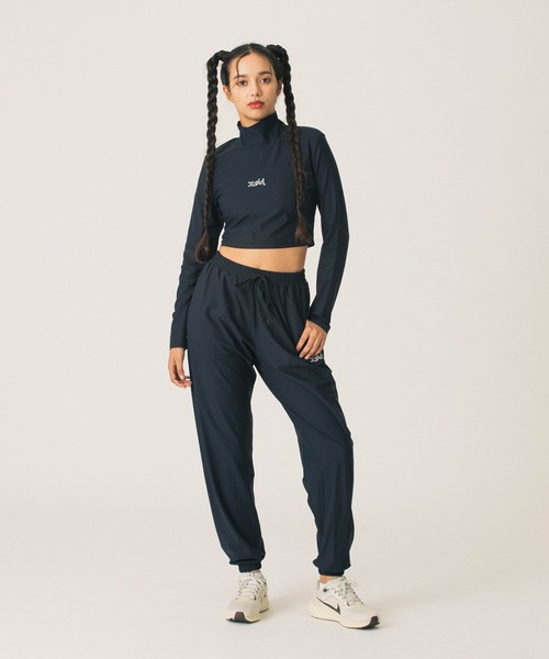 X-girl SPORTS(エックスガールスポーツ)の「HIGH NECK SHORT LS TOP(Tシャツ/カットソー・レディース・ブラック/ベージュ・MEDIUM/LARGE)」の9枚目の写真