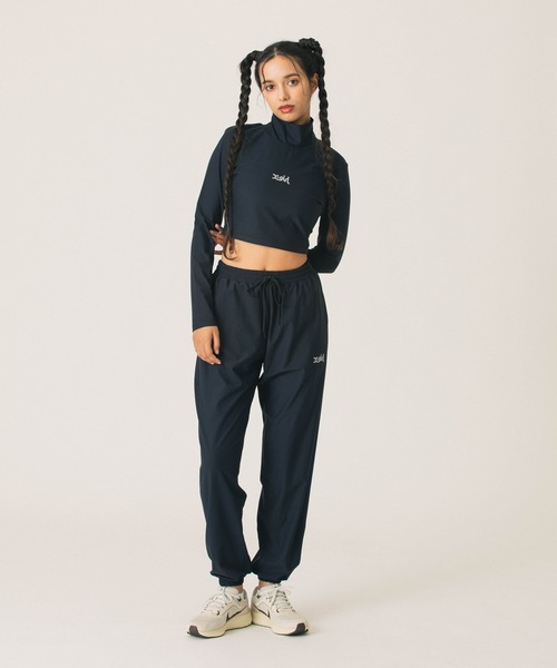 X-girl SPORTS(エックスガールスポーツ)の「HIGH NECK SHORT LS TOP(Tシャツ/カットソー・レディース・ブラック/ベージュ・MEDIUM/LARGE)」の10枚目の写真