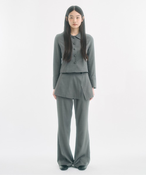 FEKETE（フェケテ）の「flared slacks / フレアスラックス（スラックス・レディース・グレー/ブラック・SMALL/MEDIUM/LARGE）」の6枚目の写真