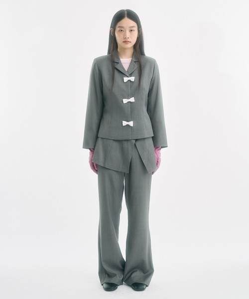 FEKETE（フェケテ）の「flared slacks / フレアスラックス（スラックス・レディース・グレー/ブラック・SMALL/MEDIUM/LARGE）」の10枚目の写真