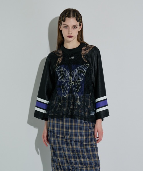 ANNA SUI NYC(アナ スイ エヌ ワイ シー)の「バタフライプリントゲームシャツ(Tシャツ/カットソー・レディース・ブラック/シルバー/ブラウン・FREE)」の2枚目の写真