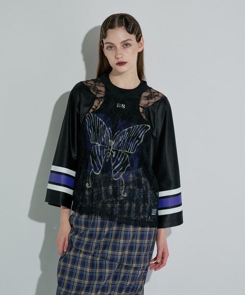 ANNA SUI NYC(アナ スイ エヌ ワイ シー)の「バタフライプリントゲームシャツ(Tシャツ/カットソー・レディース・ブラック/シルバー/ブラウン・FREE)」の4枚目の写真